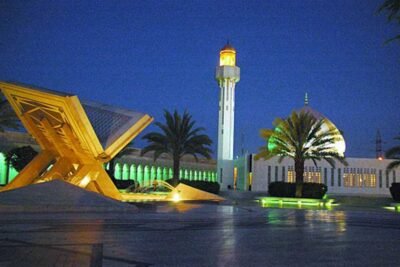 3 وظائف للجنسين بمجمع الملك فهد لطباعة المصحف